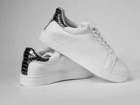 Casual Sneakers - White & Black Print